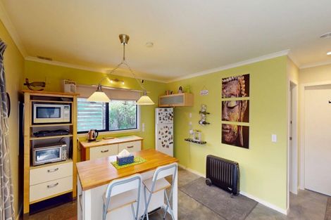 Photo of property in 46 Kent Avenue, Waitarere Beach, Levin, 5510