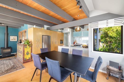 Photo of property in 5 Te Ara Crescent, Diamond Harbour, Lyttelton, 8971