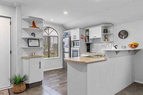 Photo of property in Orange Grove Village, 47/22 Pyes Pa Road, Pyes Pa, Tauranga, 3112