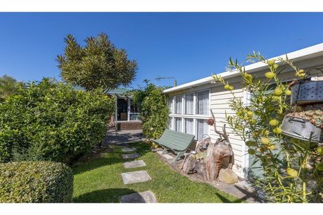 Photo of property in 11 Clayton Road, Amberley, 7410