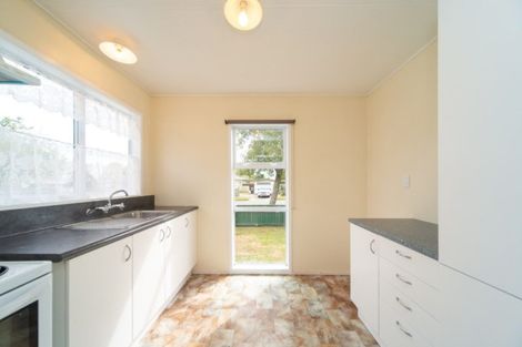 Photo of property in 4 Rhodes Drive, Kelvin Grove, Palmerston North, 4414