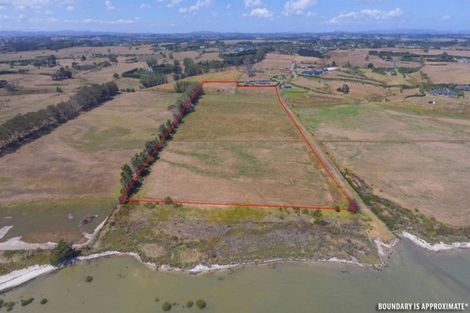 Photo of property in 124 Dell Road, Waiau Pa, Clarks Beach, 2679