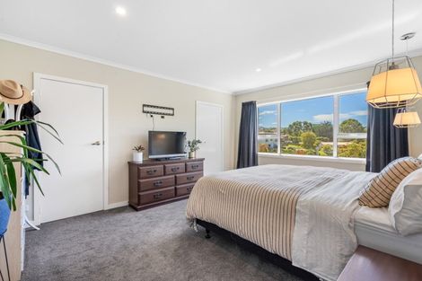 Photo of property in 37 Duckworth Street, Andersons Bay, Dunedin, 9013