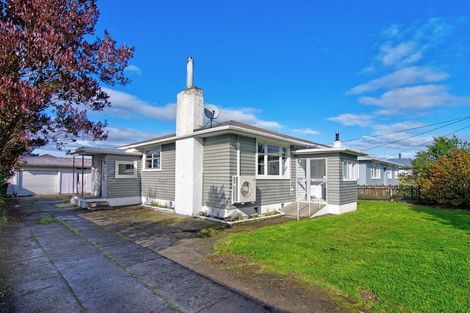 Photo of property in 226 High Street North, Carterton, 5713