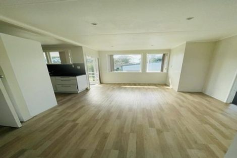 Photo of property in 625 Massey Road, Mangere, Auckland, 2022