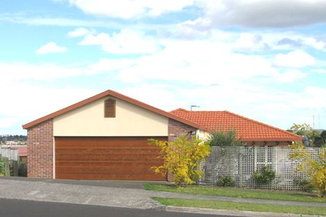 Photo of property in 123 West Harbour Drive, West Harbour, Auckland, 0618