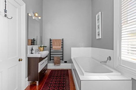 Photo of property in 340 Lawn Road, Clive, Hastings, 4180