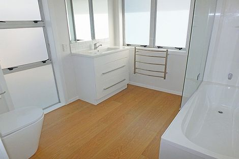 Photo of property in 18 Seabury Avenue, Foxton Beach, Foxton, 4815