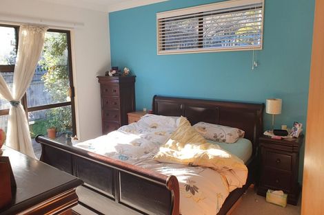 Photo of property in 19 Huia Street, Waikanae, 5036