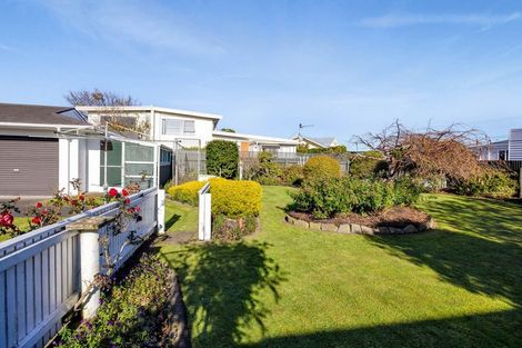 Photo of property in 25 Victoria Street, Hawera, 4610