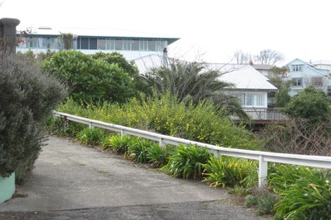 Photo of property in 21 Cobden Road, Bluff Hill, Napier, 4110