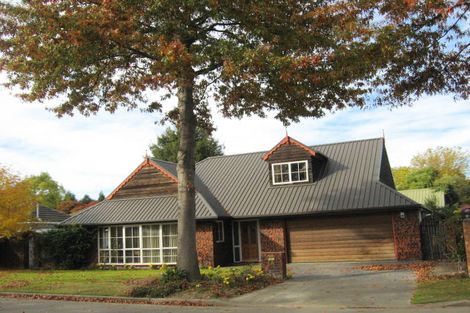 Photo of property in 1 Ludecke Place, Sockburn, Christchurch, 8042