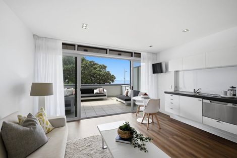 Photo of property in Ocean Breeze Apts, 7107/87 Clyde Road, Browns Bay, Auckland, 0630