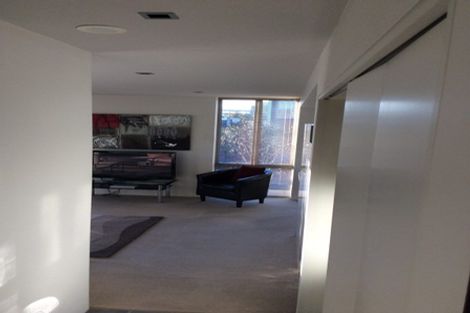Photo of property in 33c Cranmer Square, Christchurch Central, Christchurch, 8013
