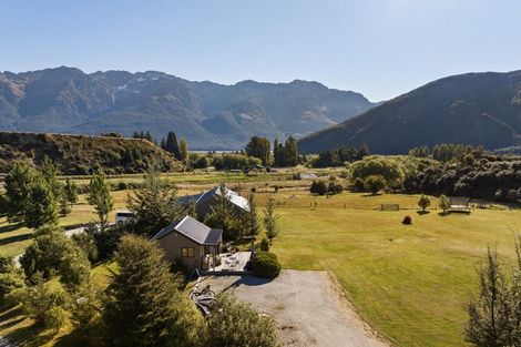 Photo of property in 54 Xenicus Rise, Glenorchy, 9372