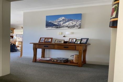 Photo of property in 10 Robin Lane, Browns Bay, Auckland, 0630