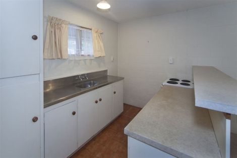 Photo of property in 9/32 Blockhouse Bay Road, Avondale, Auckland, 1026