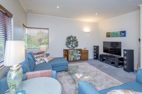 Photo of property in 8 Te Ropata Place, Waikanae Beach, Waikanae, 5036