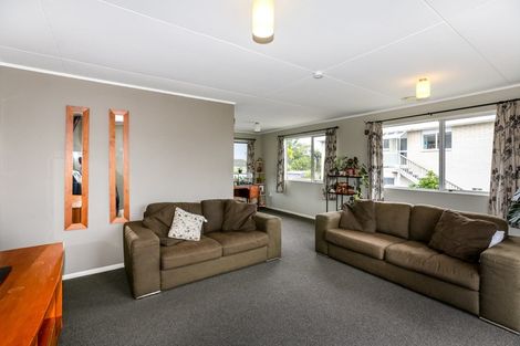 Photo of property in 112a Wairau Road, Oakura, 4314