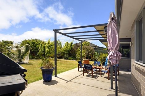 Photo of property in 23 Woodstock Place, Stoke, Nelson, 7011