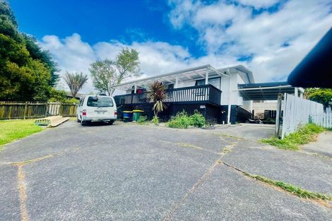 Photo of property in 1/16 Sarajevo Place, Massey, Auckland, 0614
