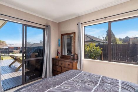 Photo of property in 4 Courtenay Place, Owhata, Rotorua, 3010