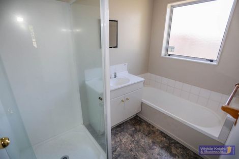 Photo of property in 190a Wainoni Road, Avondale, Christchurch, 8061