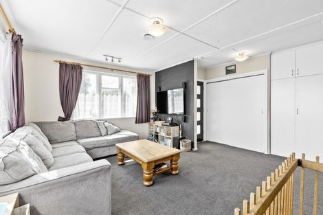 Photo of property in 12 Collins Crescent, Feilding, 4702