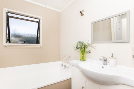 Photo of property in 95 Awapuni Road, Awapuni, Gisborne, 4010