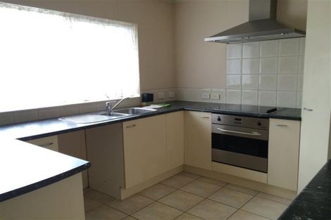 Photo of property in 2 Marlon Lane, East Tamaki, Auckland, 2016