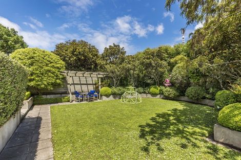 Photo of property in 6 Lochiel Road, Khandallah, Wellington, 6035