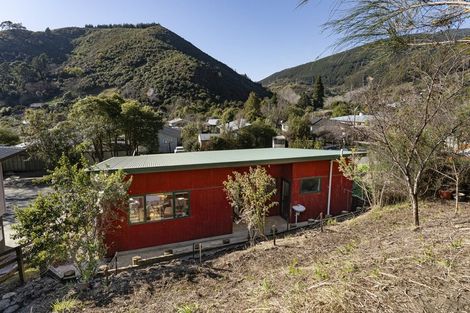 Photo of property in 15 Robinson Road, The Brook, Nelson, 7010