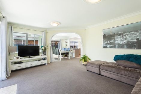 Photo of property in 1/37 Sunrise Avenue, Mount Maunganui, 3116