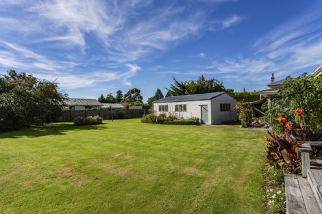 Photo of property in 138 High Street, Oxford, 7430