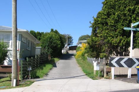 Photo of property in 17 Blease Street, New Lynn, Auckland, 0600