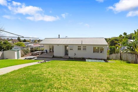 Photo of property in 41 Dingadee Street, Welcome Bay, Tauranga, 3112