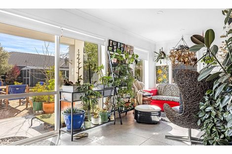 Photo of property in 20 Linkwater Way, Parklands, Christchurch, 8083