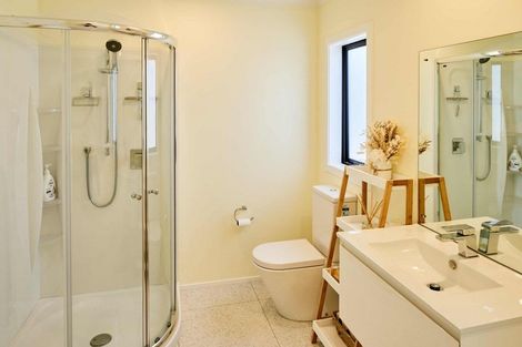 Photo of property in 102 Navigation Drive, Whitby, Porirua, 5024