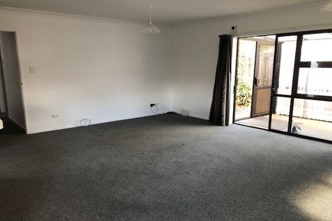 Photo of property in 3/10 King Edward Avenue, Papakura, 2110