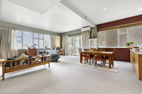 Photo of property in De Vere Apartments, 12/23 Tennyson Street, Te Aro, Wellington, 6011