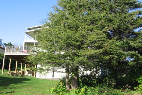 Photo of property in 2/5a Galaxy Drive, Mairangi Bay, Auckland, 0630