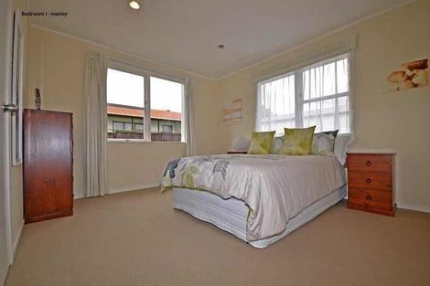 Photo of property in 9 Rowan Terrace, Te Atatu South, Auckland, 0610
