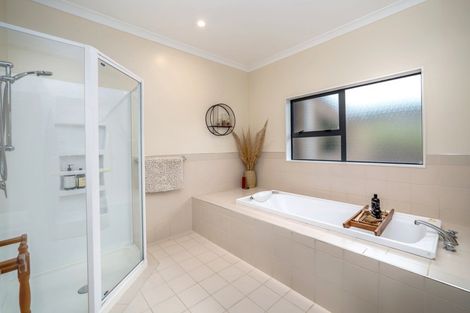 Photo of property in 117a Lees Pakaraka Road, Te Ore Ore, Masterton, 5886