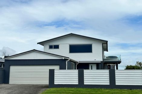 Photo of property in 82 Queens Road, Glen Avon, New Plymouth, 4312