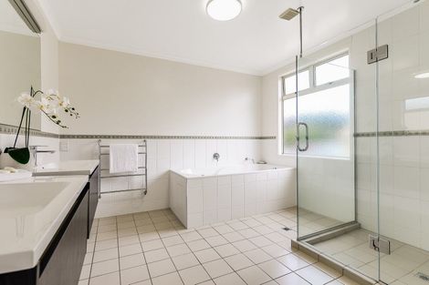 Photo of property in 40d Thackeray Street, Hamilton Lake, Hamilton, 3204