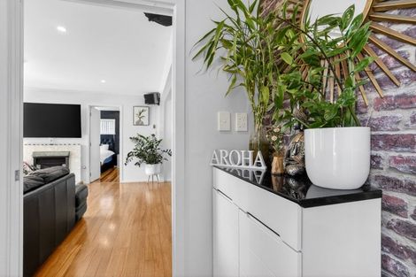 Photo of property in 1/7a Corunna Road, Milford, Auckland, 0620