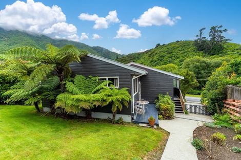 Photo of property in 78 Scotland Street, Picton, 7220