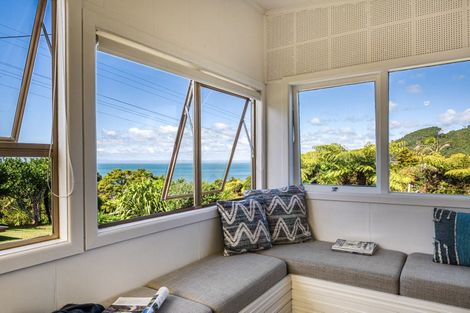 Photo of property in 69 Cornwallis Road, Cornwallis, Auckland, 0604