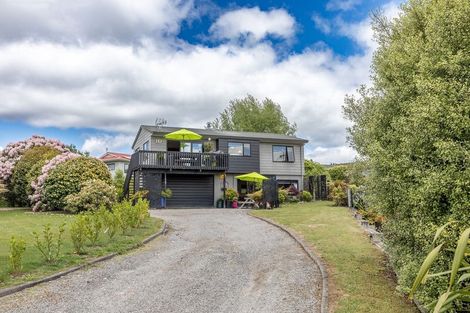 Photo of property in 10 Rowena Crescent, Motuoapa, Turangi, 3382
