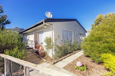 Photo of property in 3 Emano Street, Toi Toi, Nelson, 7010
